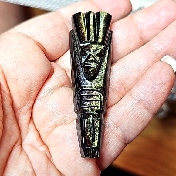 Bakelite Warrior Carved Brooch - Picture 2 of 5